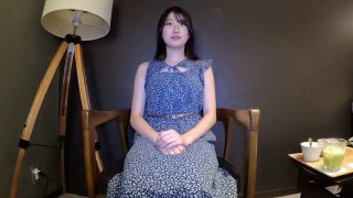 丰满身材巨乳面罩妹子第二部 全裸双奶晃动椅子上露逼逼毛毛较多