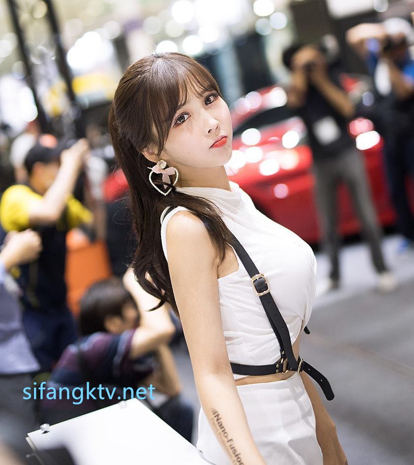 【2024-01-31】Sex with manager in the van